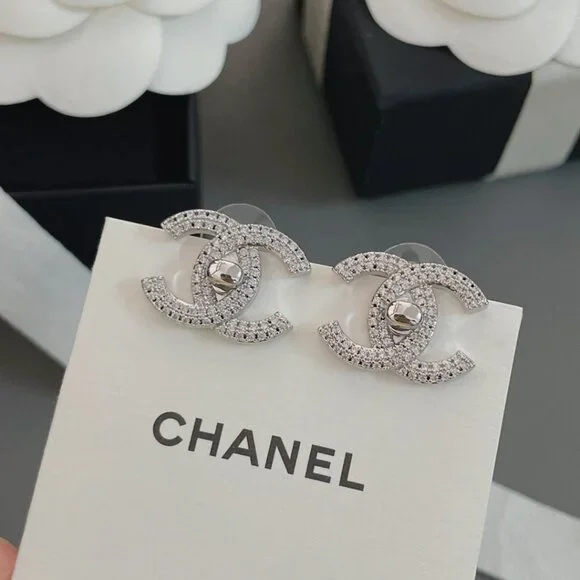 Chanel earrings - Picture 8 of 9